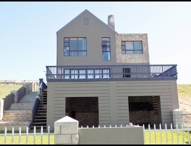 3 BEDROOM HOUSE FOR SALE IN HARTENBOS